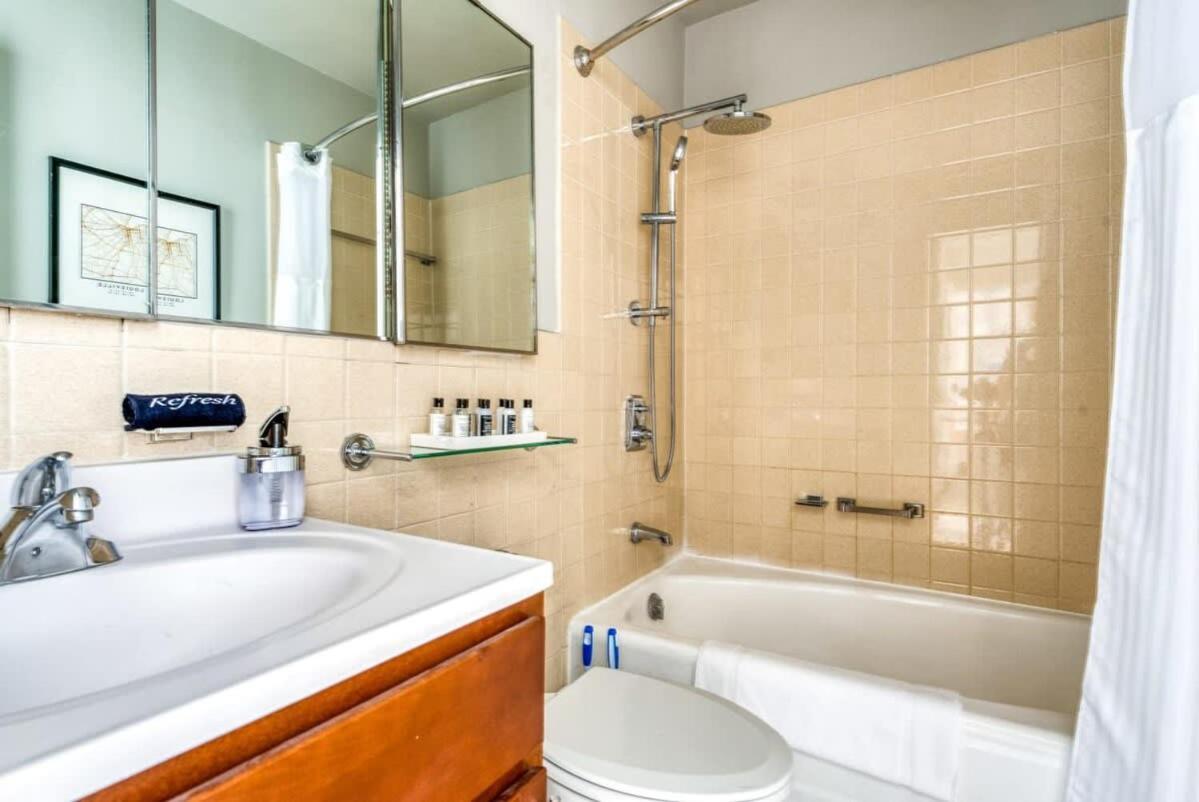 Cozysuites 800 Tower 2Br With Gym! 26 Louisville Exteriör bild